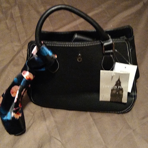 London Fog bag - Picture 1 of 4